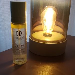 Pixie Skin Treats Glow Mist